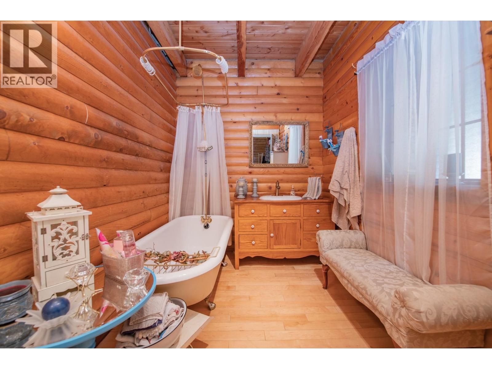 1495 6 Highway - 27