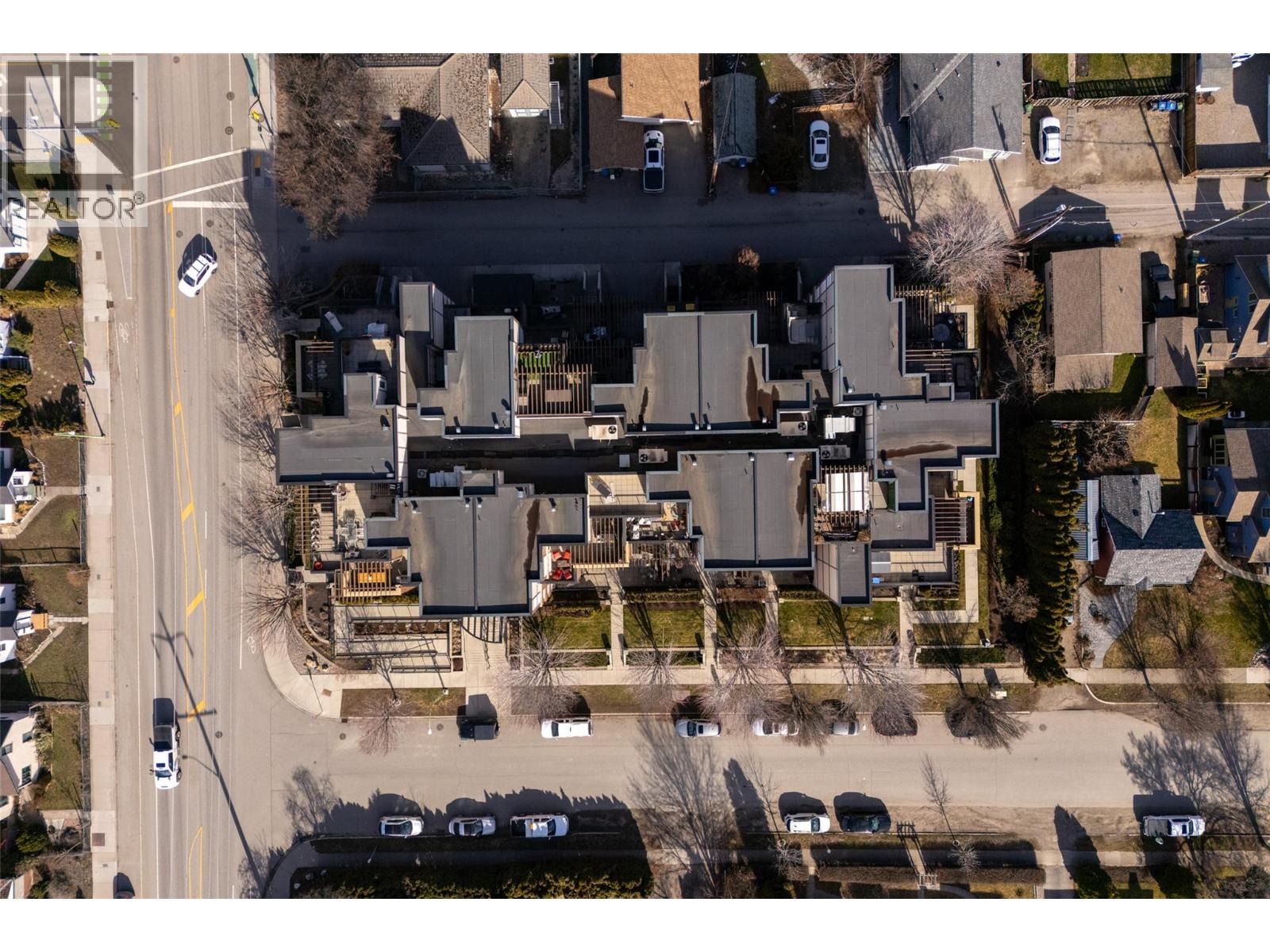 #203 700 Martin Avenue - 21