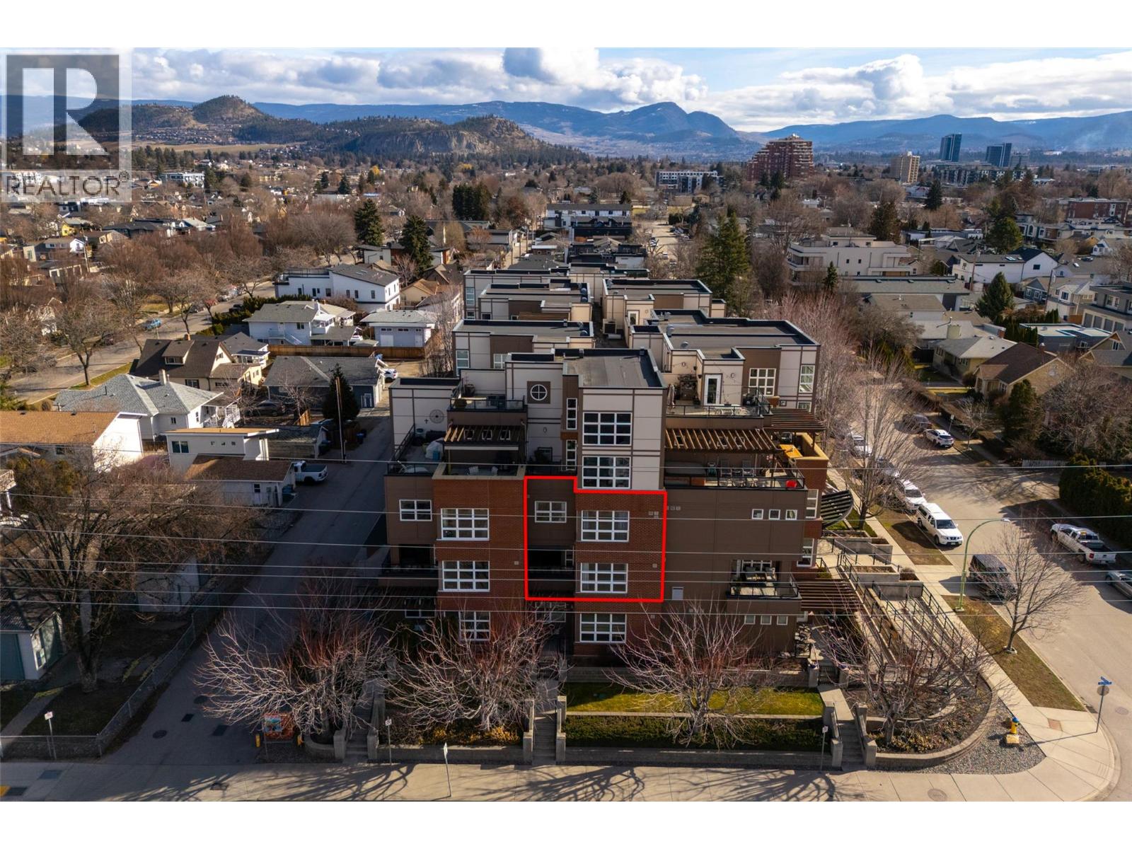 #203 700 Martin Avenue - 27