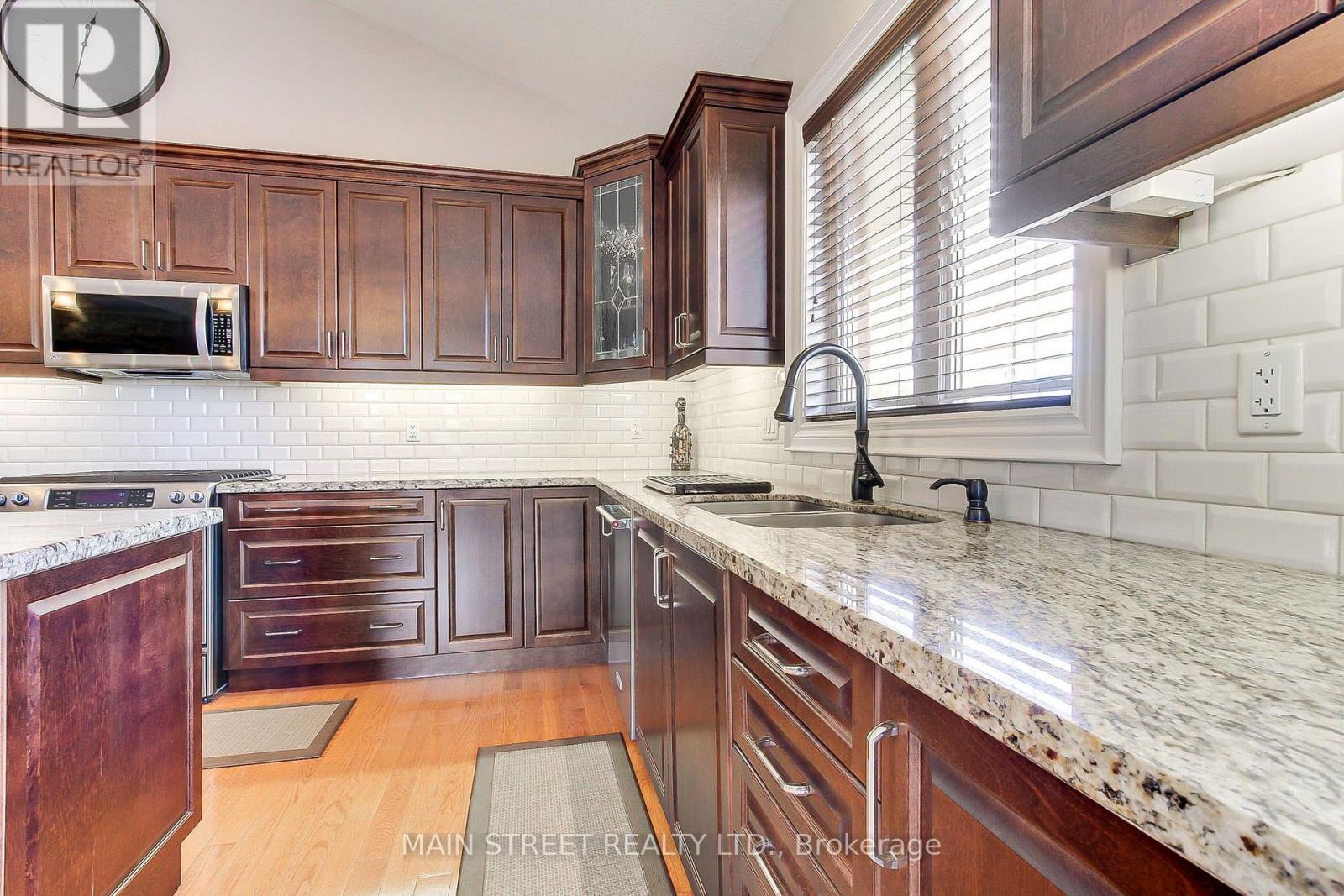 13 BROLLEY CRESCENT - 11