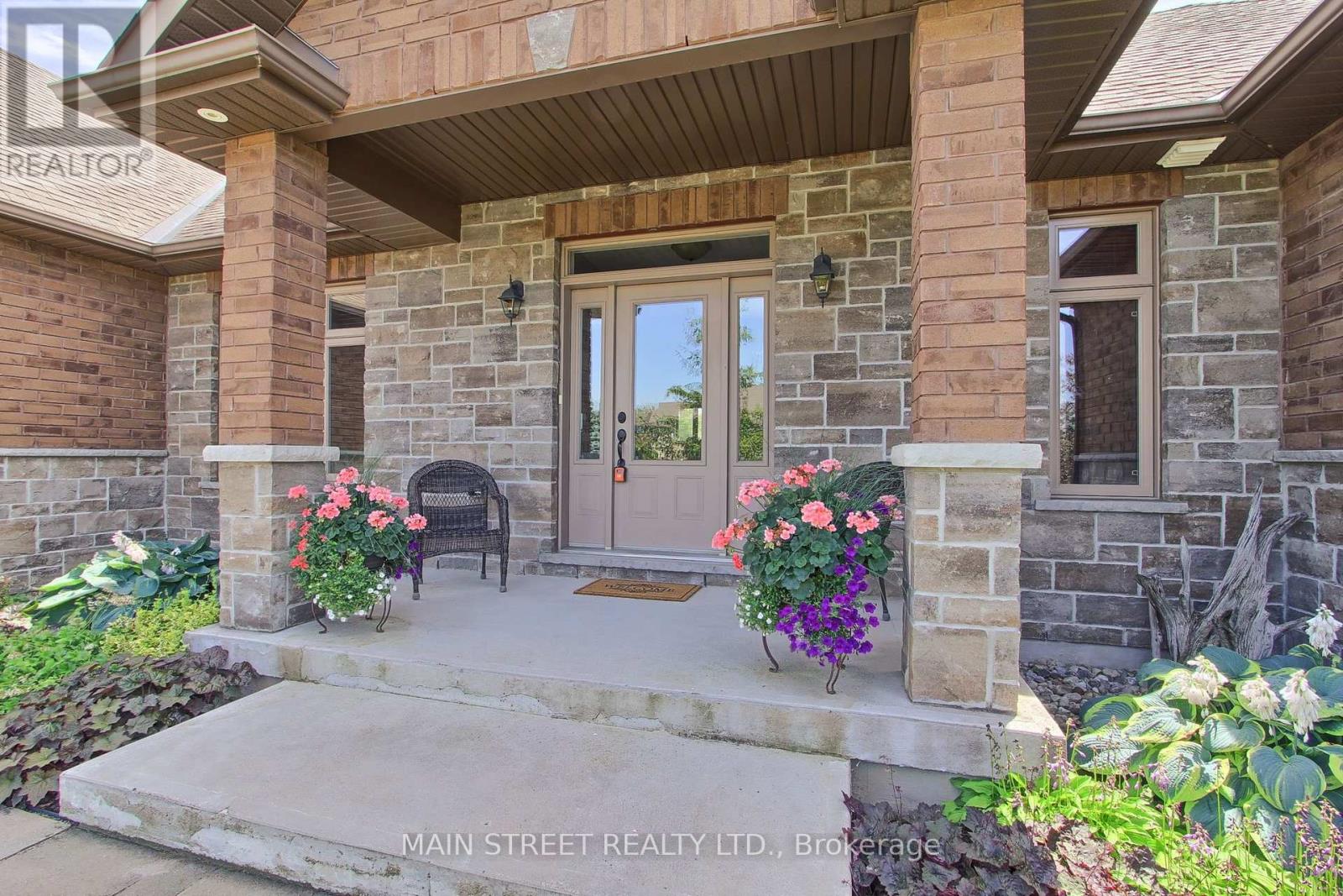 13 BROLLEY CRESCENT - 2