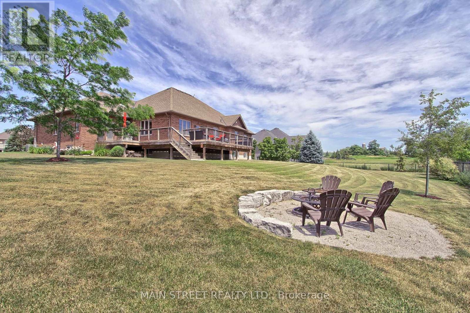 13 BROLLEY CRESCENT - 38