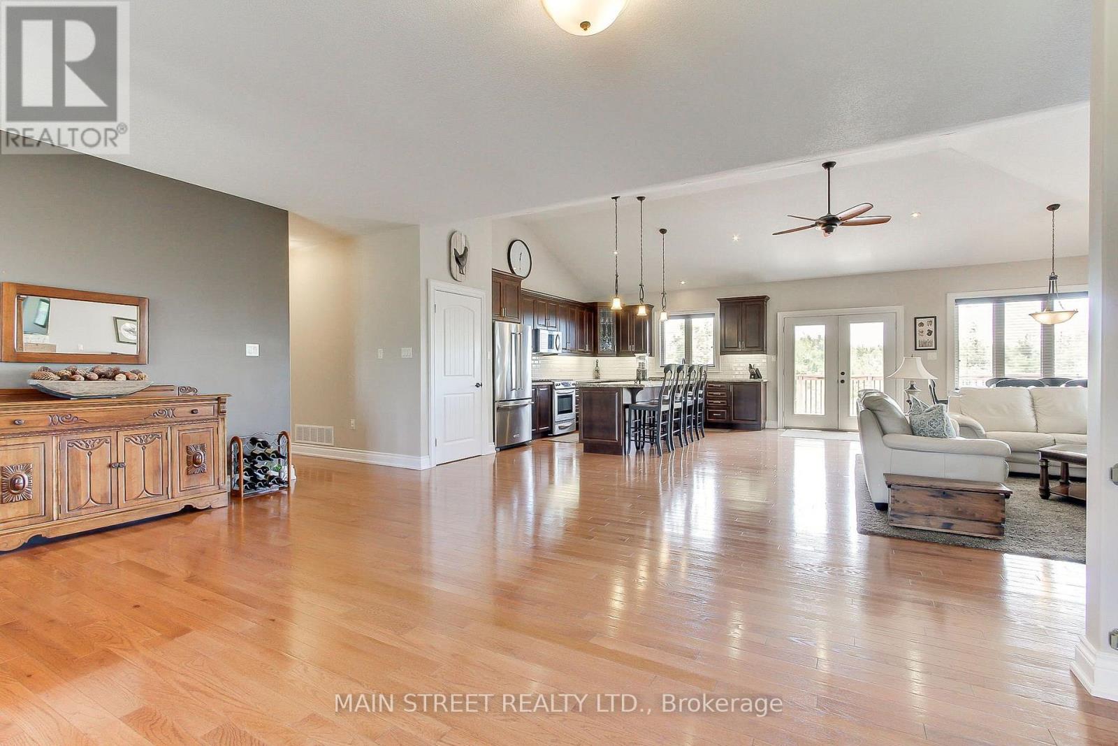13 BROLLEY CRESCENT - 7