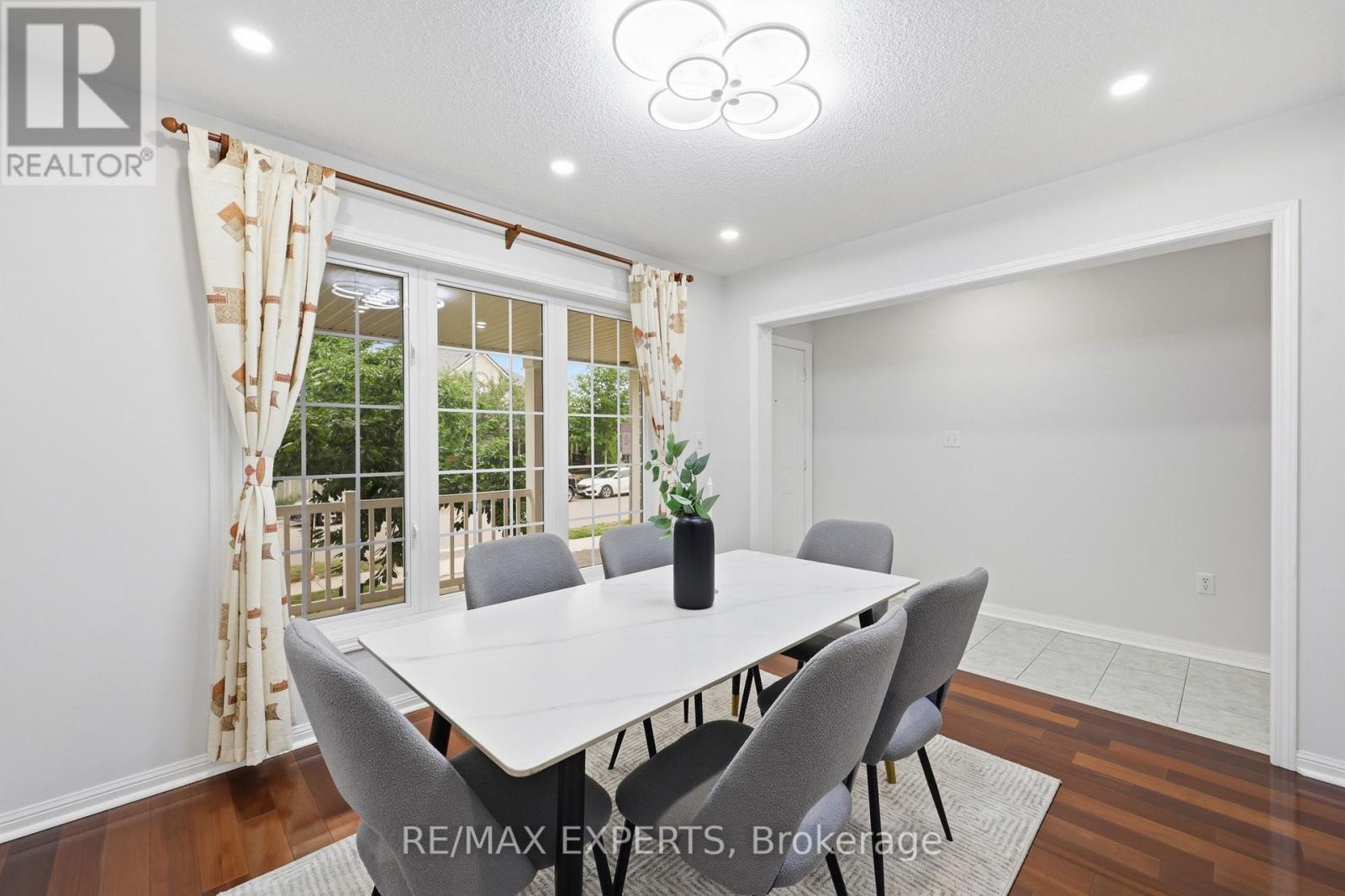 554 CAVERHILL CRESCENT - 11