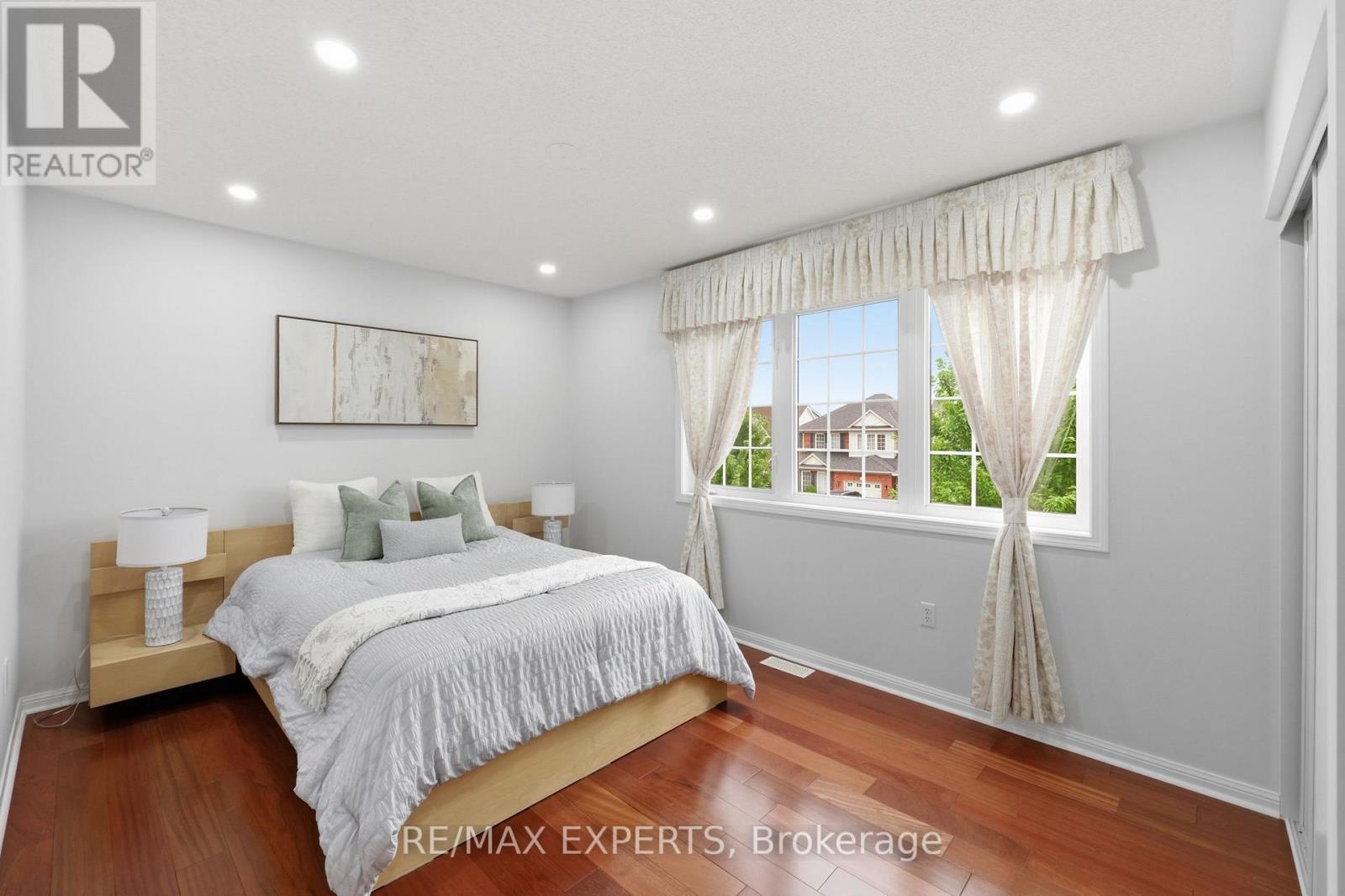 554 CAVERHILL CRESCENT - 13