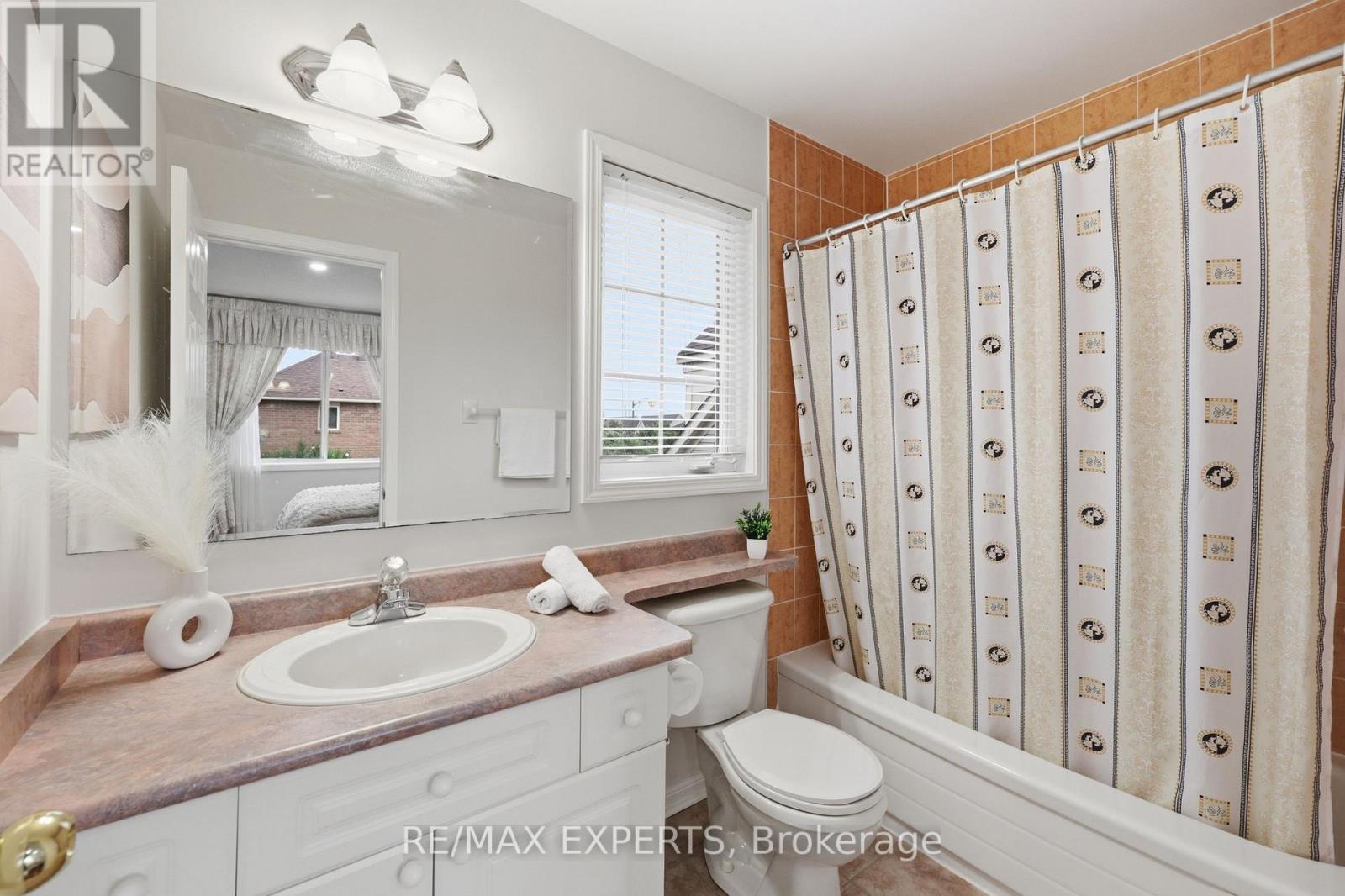 554 CAVERHILL CRESCENT - 16