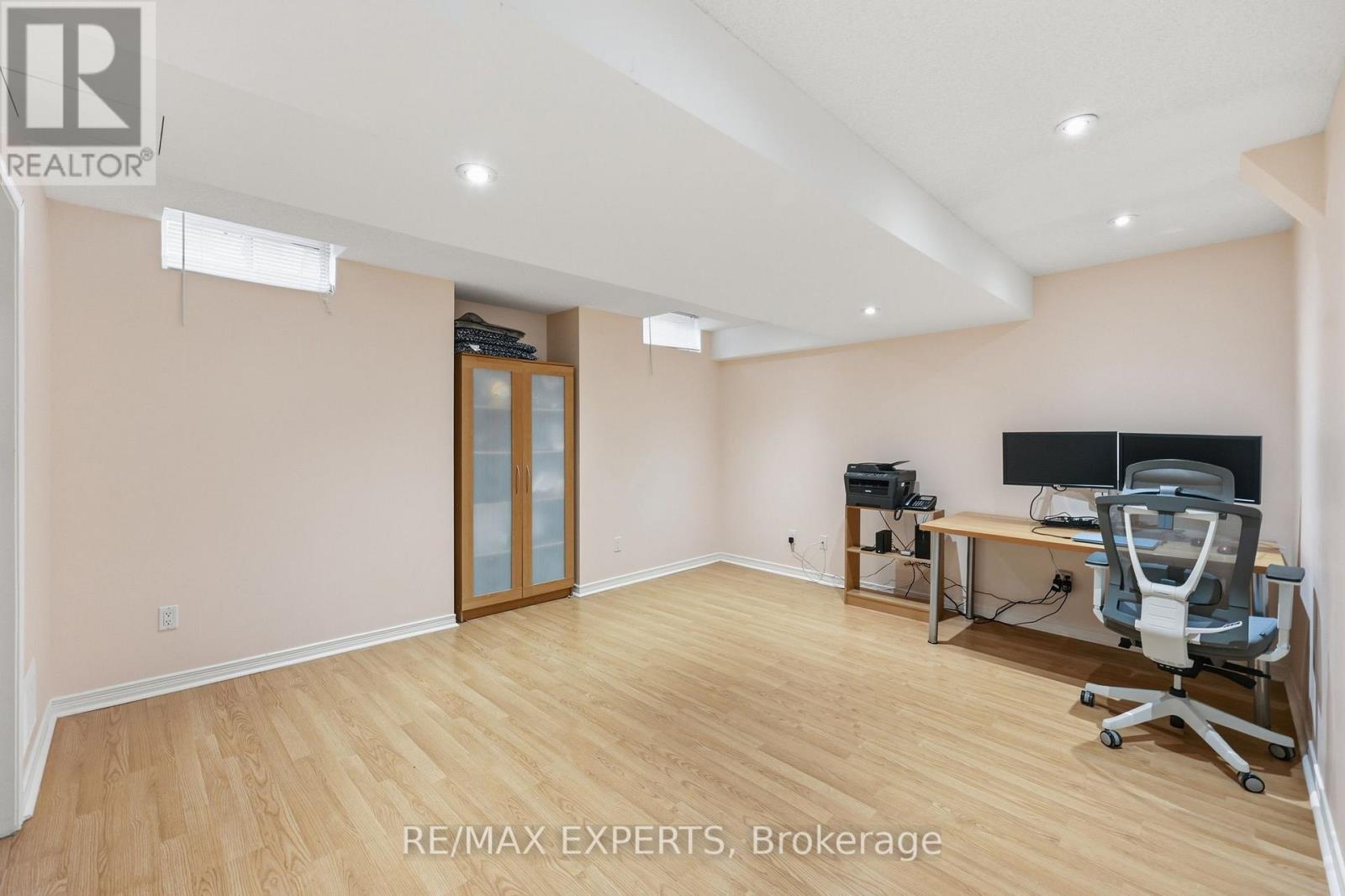 554 CAVERHILL CRESCENT - 22