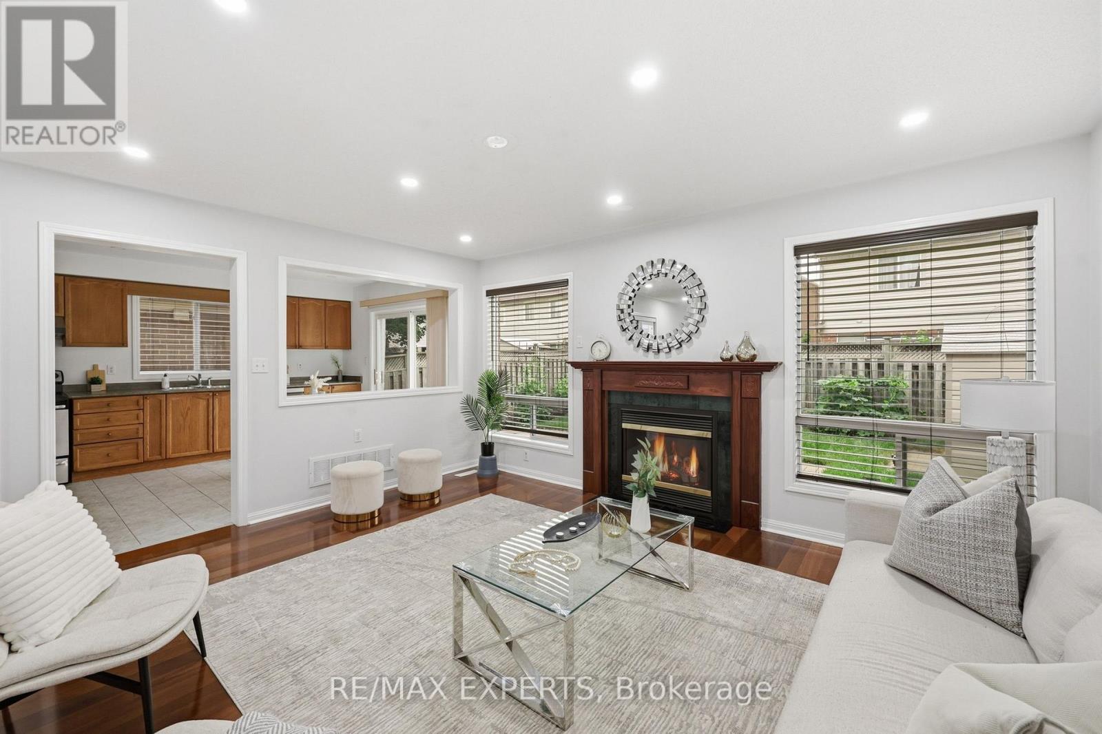 554 CAVERHILL CRESCENT - 3