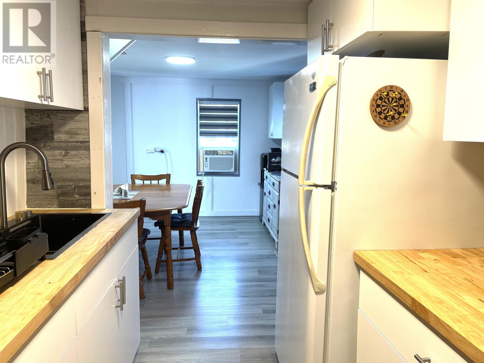 533 Sheen Street - 10