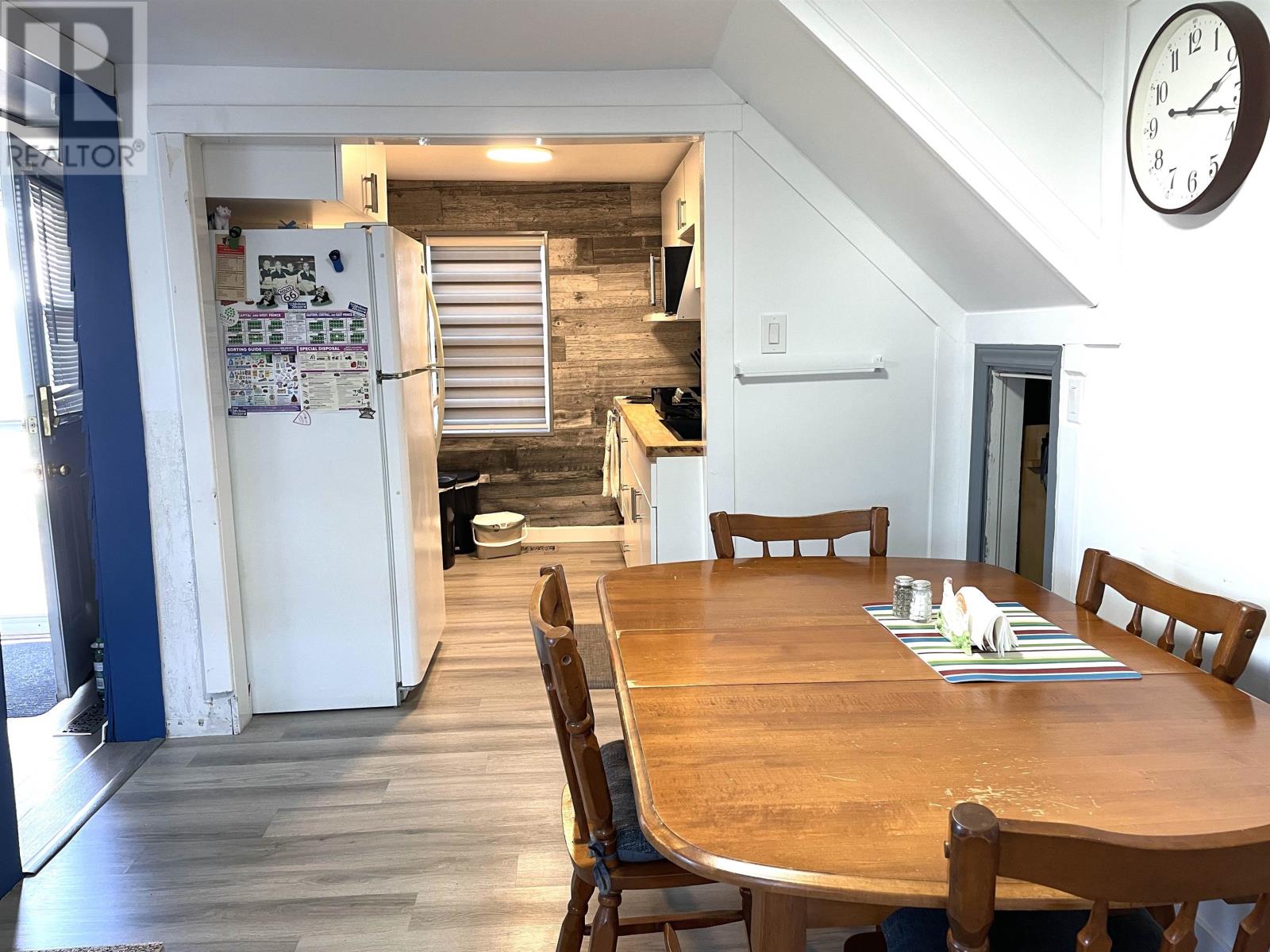 533 Sheen Street - 11
