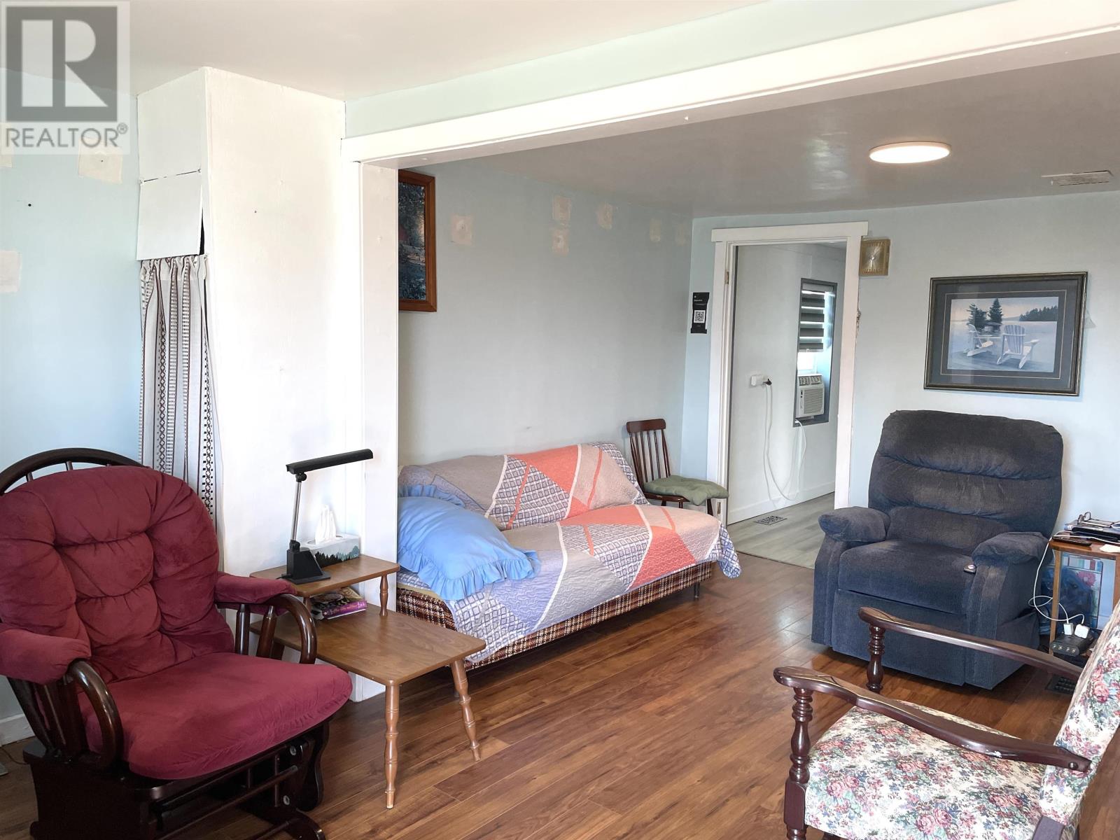 533 Sheen Street - 17