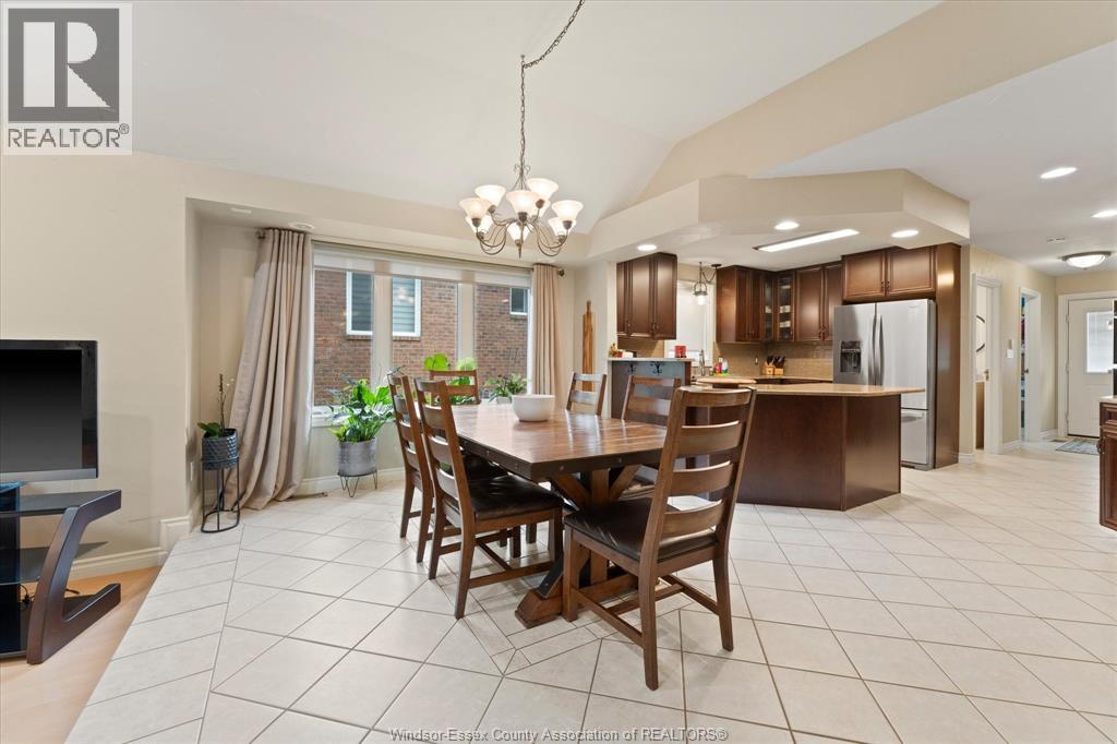 2198 SUZANNE STREET - 12