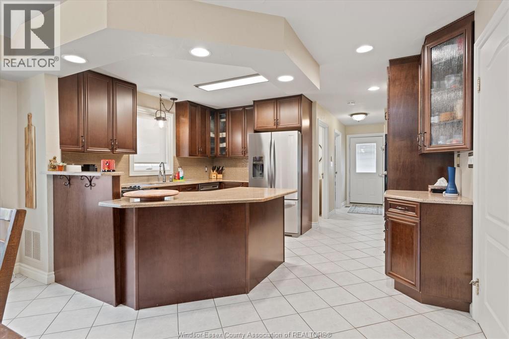 2198 SUZANNE STREET - 15