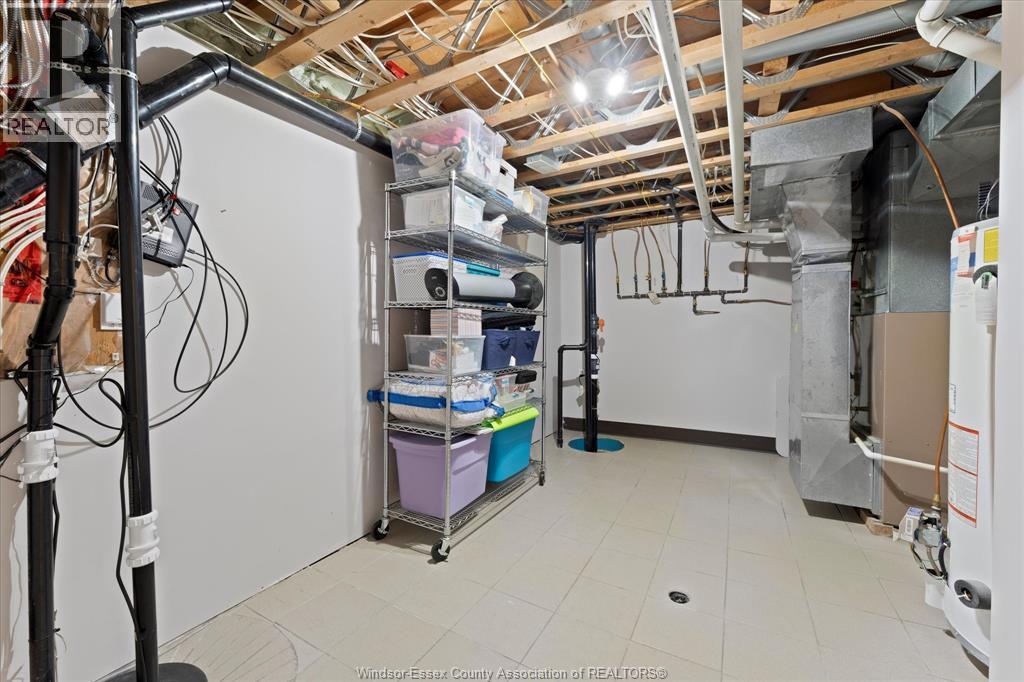 2198 SUZANNE STREET - 36