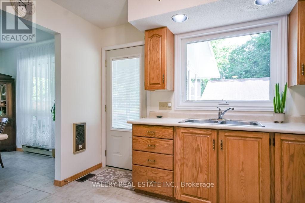 215 FRASER STREET - 10