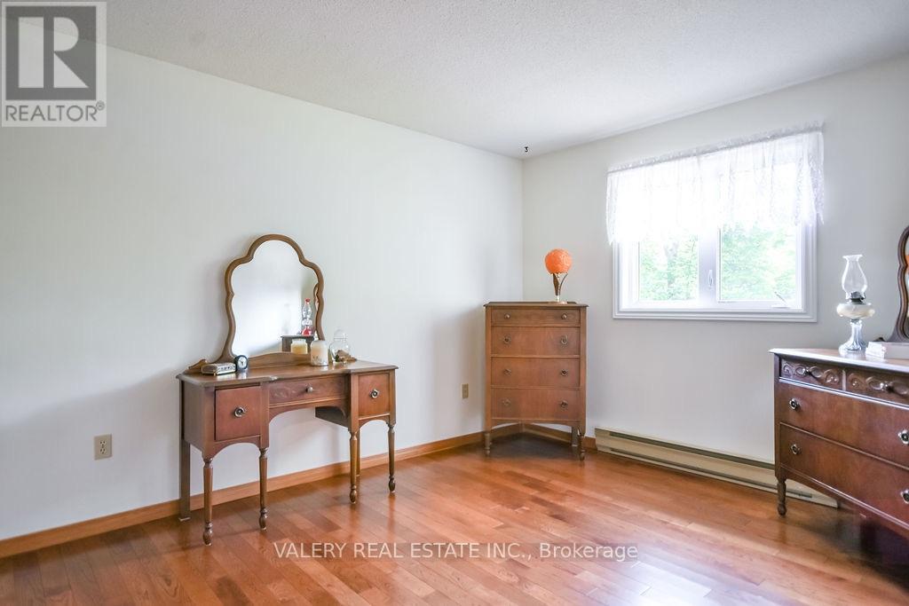 215 FRASER STREET - 15