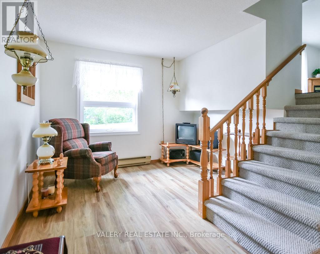 215 FRASER STREET - 19