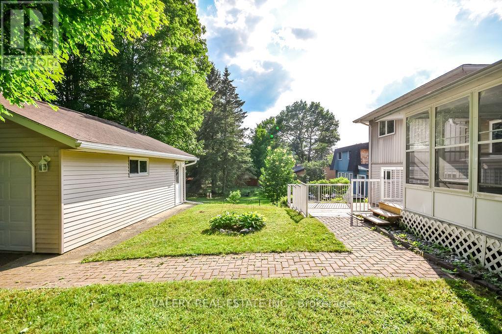 215 FRASER STREET - 29