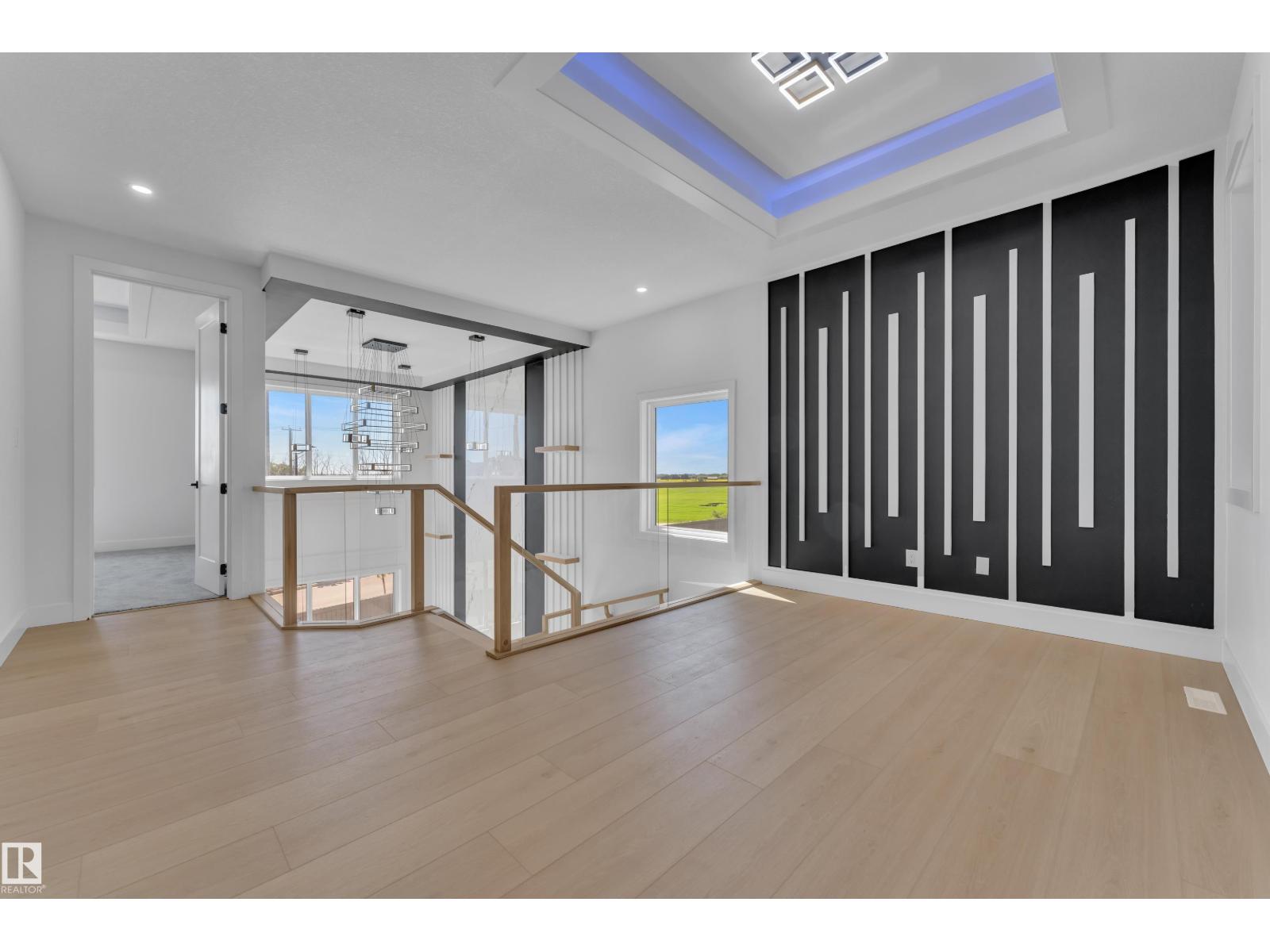 207 Linden LO - 25