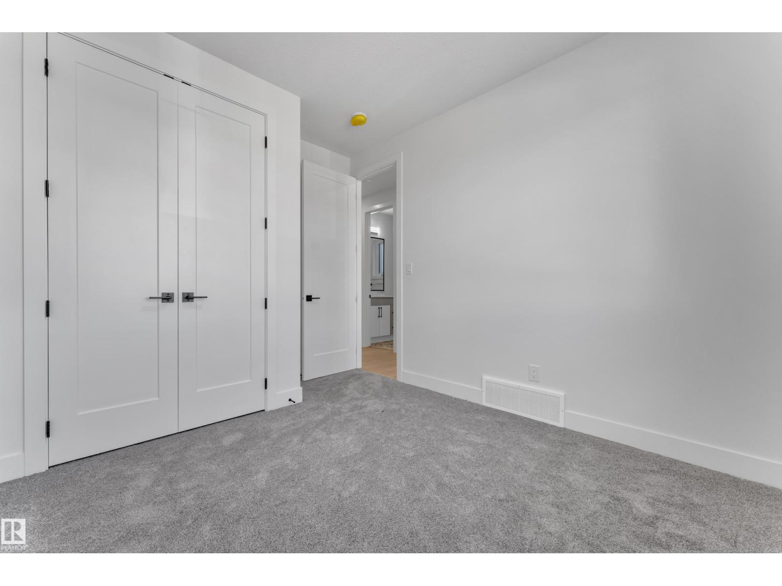 207 Linden LO - 37