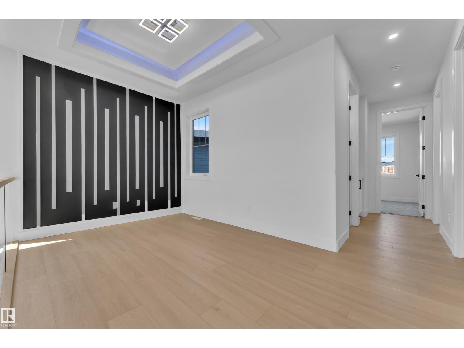 207 Linden LO - 24