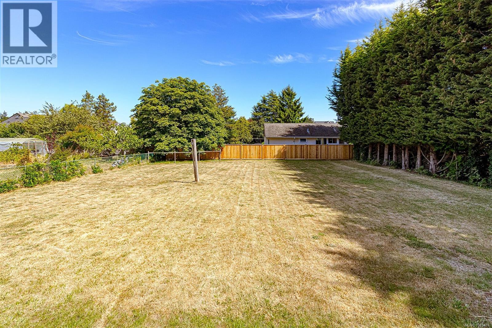 3141 Balfour Ave - 2
