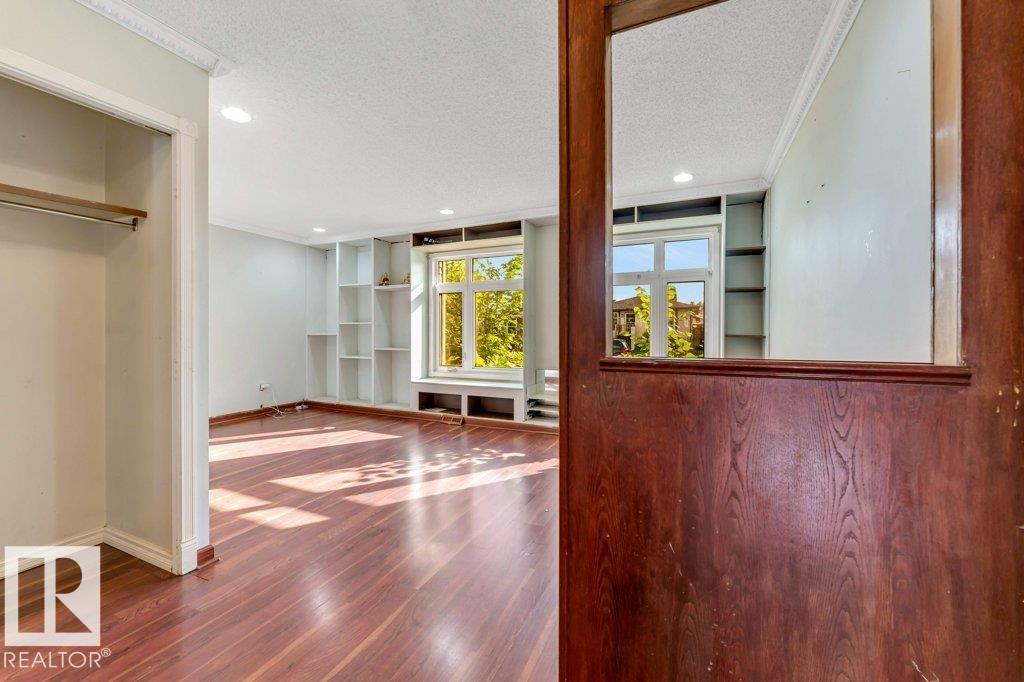 4337 38 ST NW NW - 14