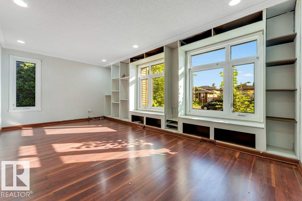 4337 38 ST NW NW - 15