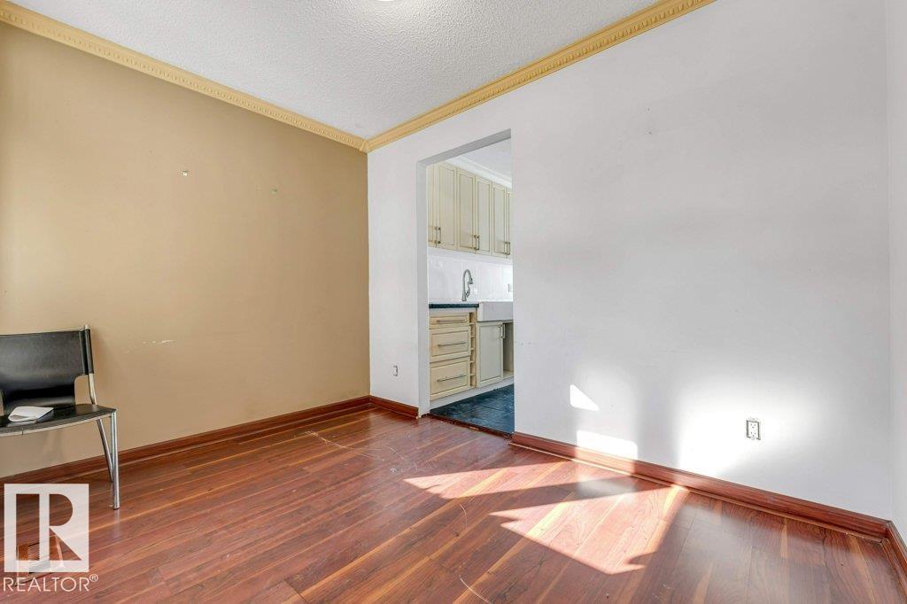 4337 38 ST NW NW - 18
