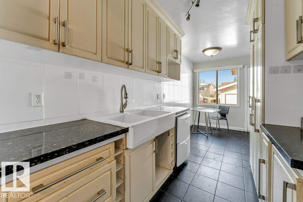 4337 38 ST NW NW - 21
