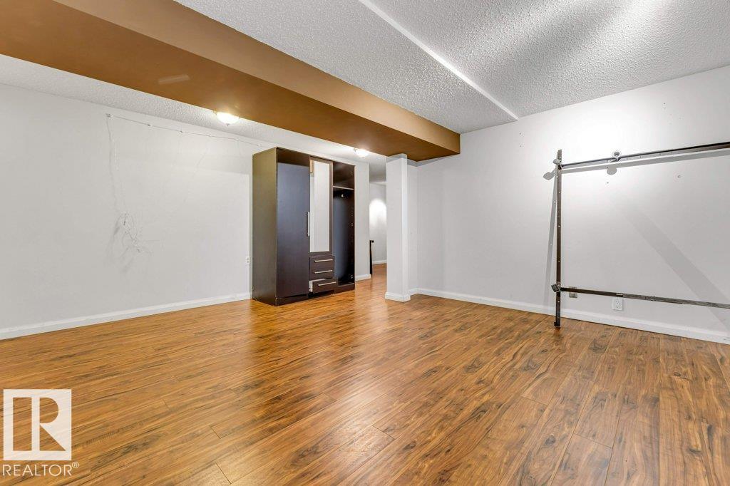 4337 38 ST NW NW - 38