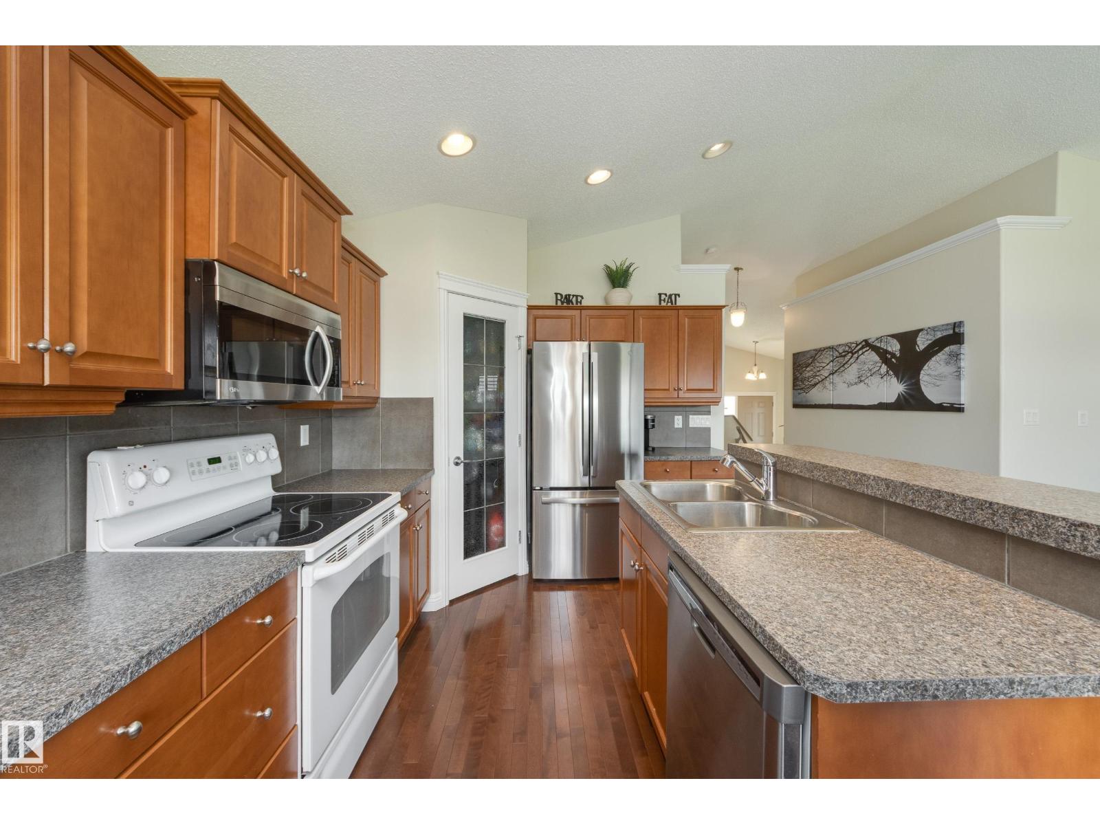14040 145 AV NW NW - 11