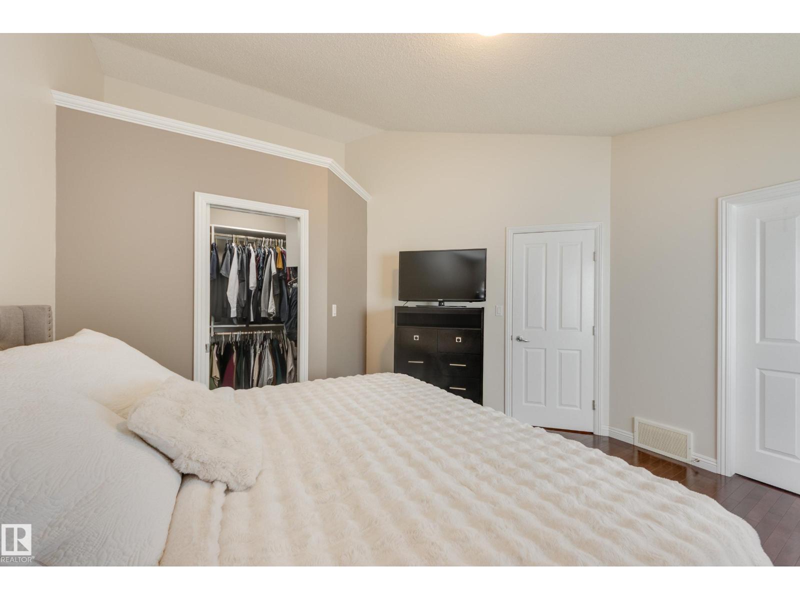 14040 145 AV NW NW - 15