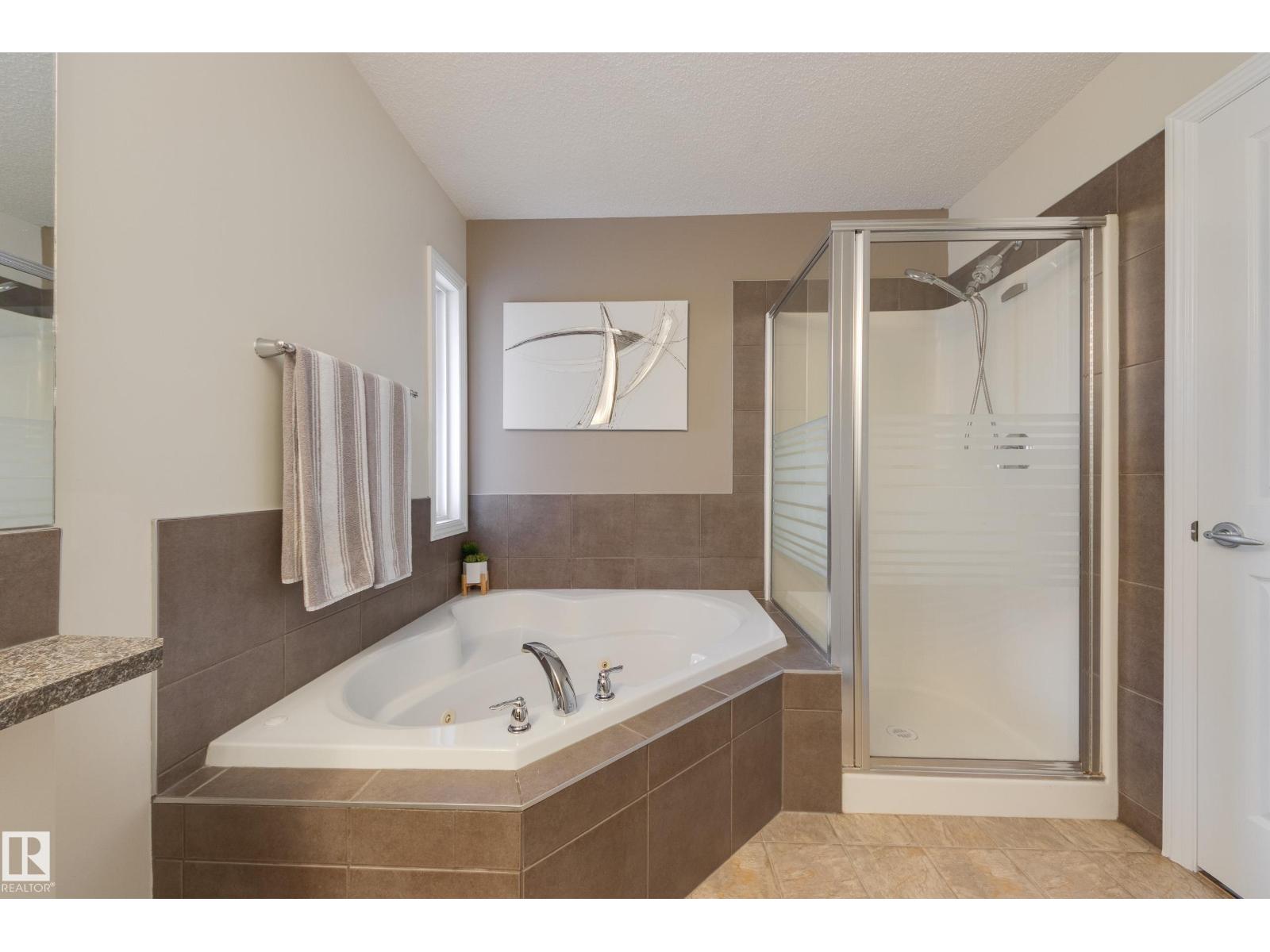 14040 145 AV NW NW - 18