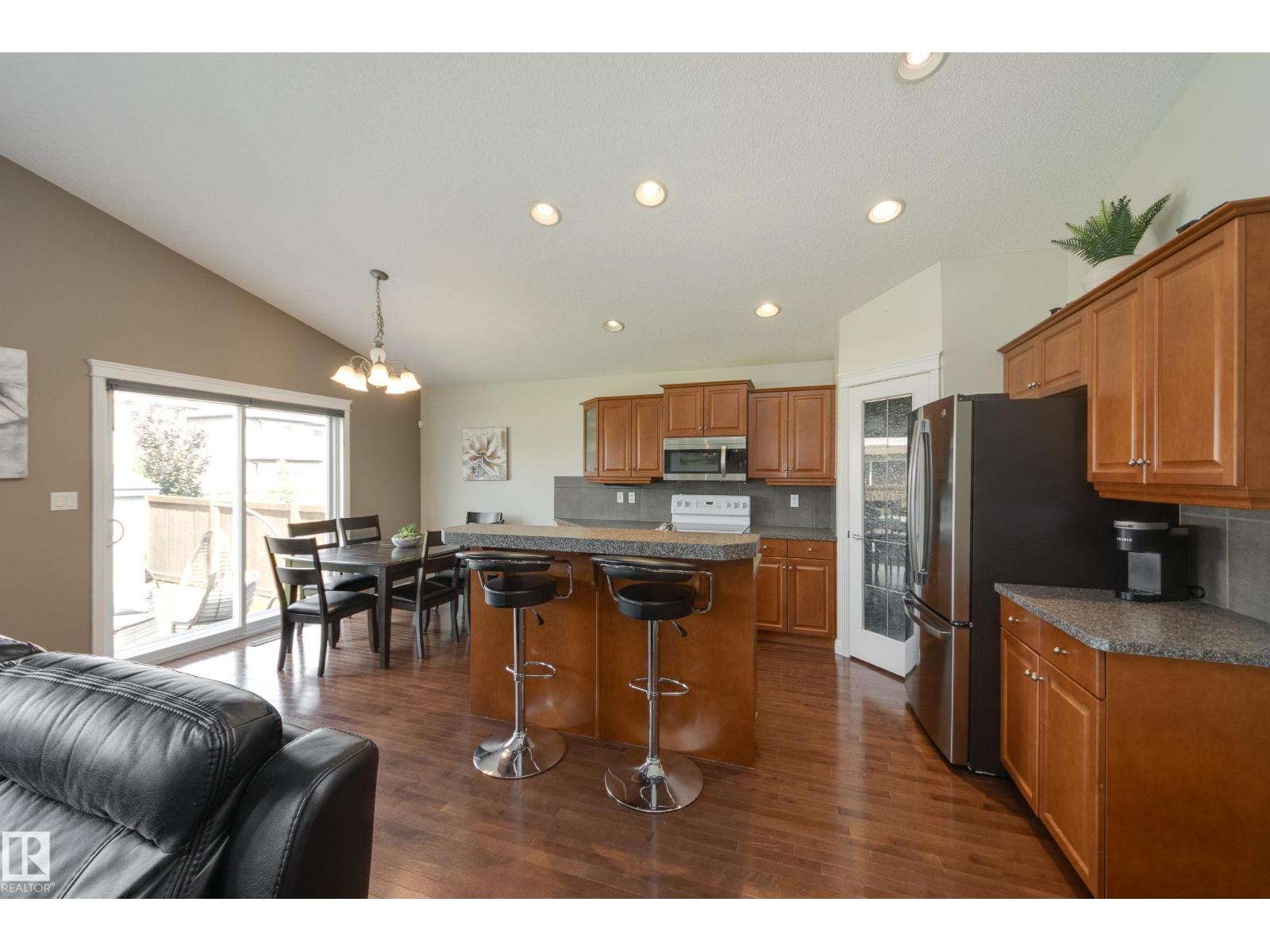 14040 145 AV NW NW - 7