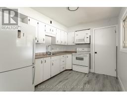 32a Glendale Drive, Tillsonburg, ON N4G1J5 Photo 8