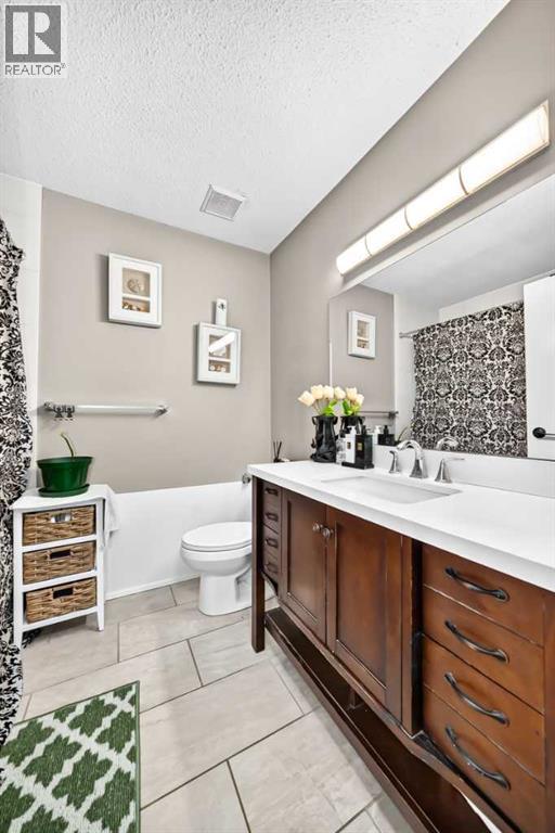 553 Macewan Drive NW - 23