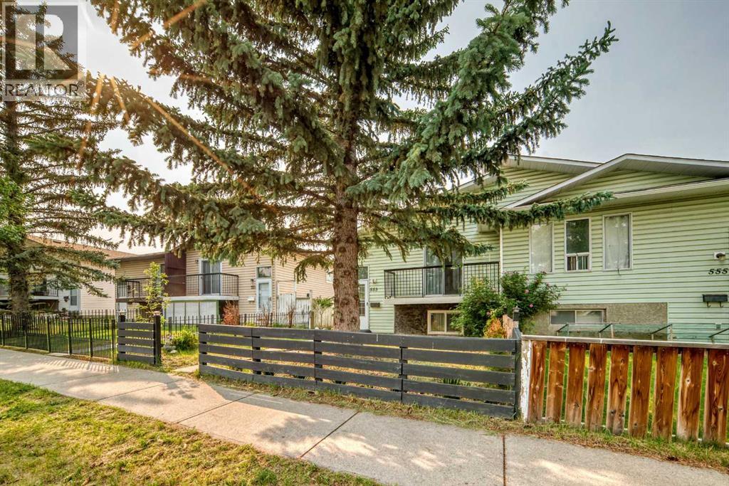 553 Macewan Drive NW - 38