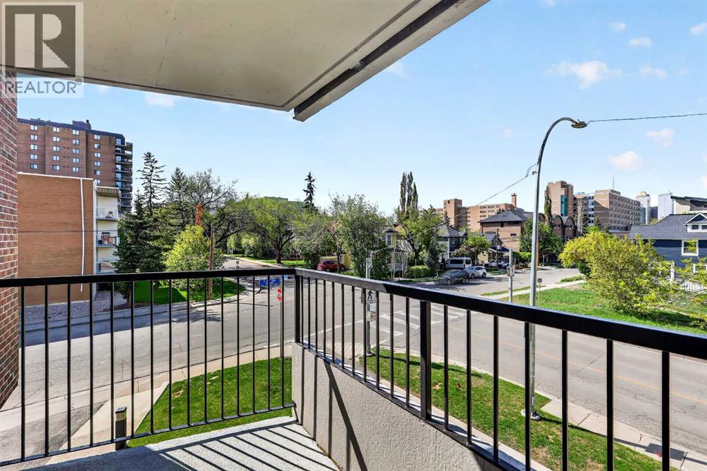 #2A 133 25 Avenue SW - 21