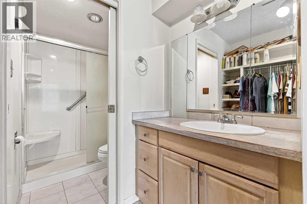 #2A 133 25 Avenue SW - 15