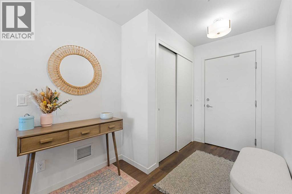 #307 317 22 Avenue SW - 3