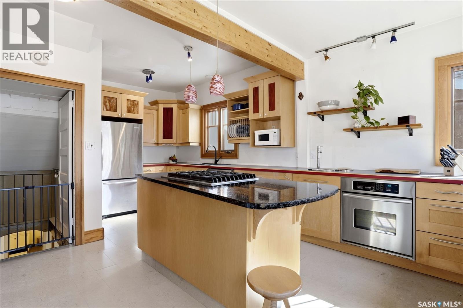 3239 Victoria AVENUE - 11