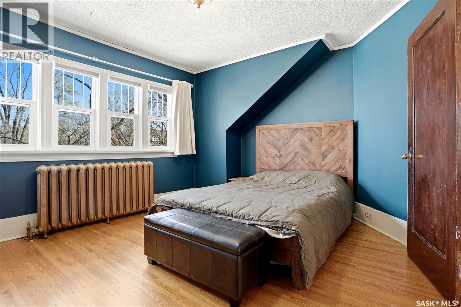 3239 Victoria AVENUE - 24