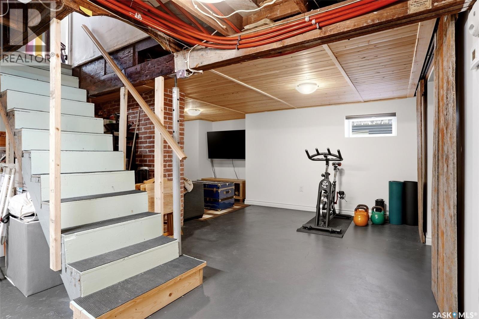 3239 Victoria AVENUE - 31