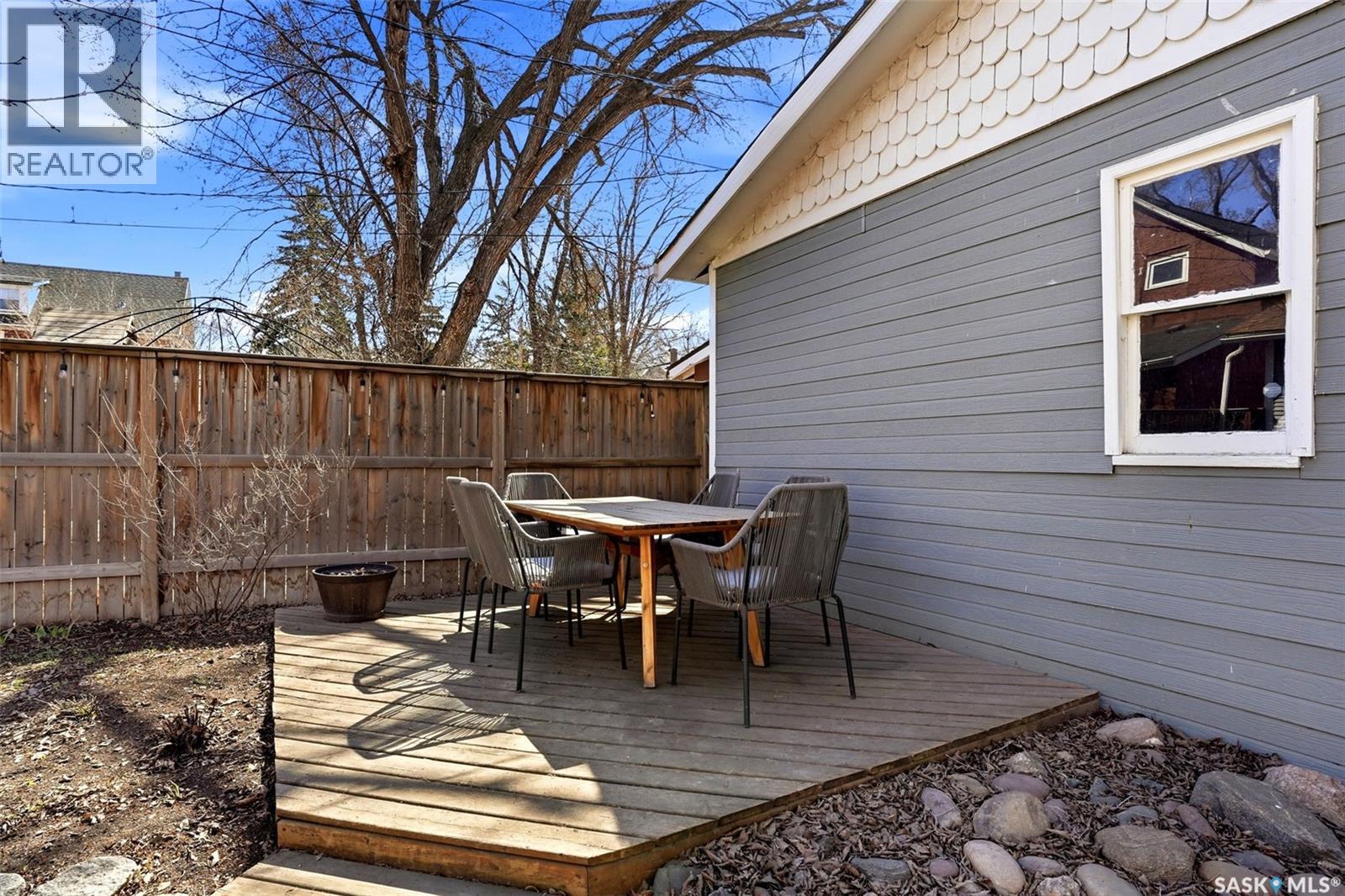 3239 Victoria AVENUE - 42