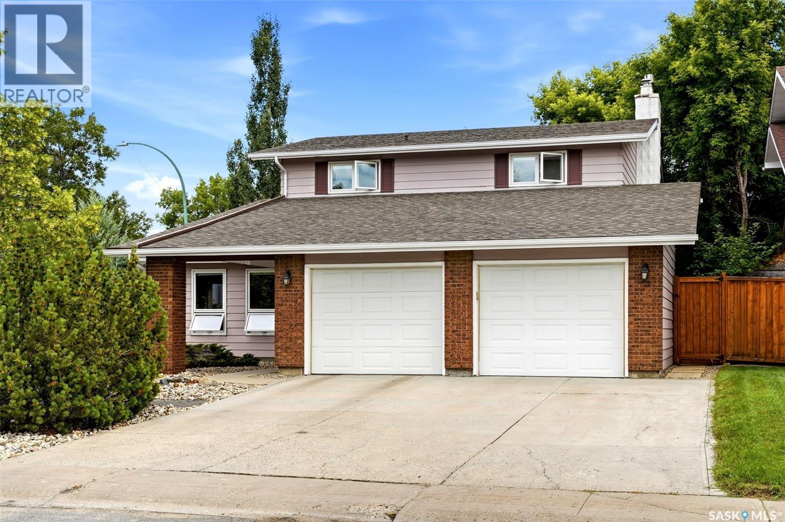 118 Lincoln DRIVE - 1
