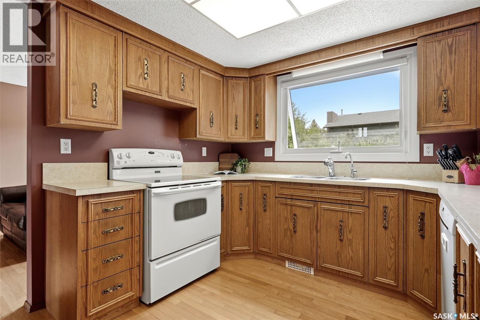 118 Lincoln DRIVE - 12