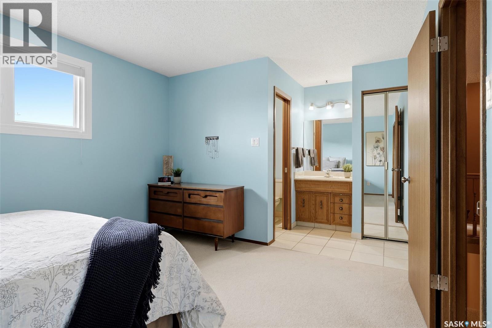 118 Lincoln DRIVE - 28