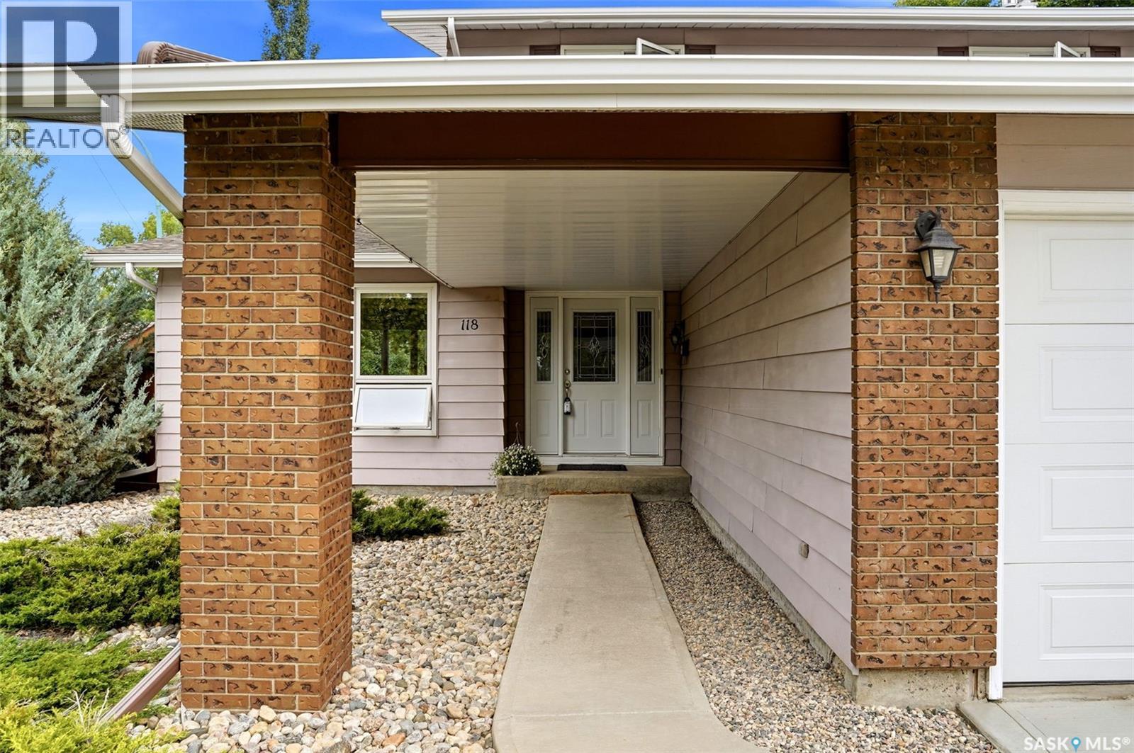 118 Lincoln DRIVE - 4