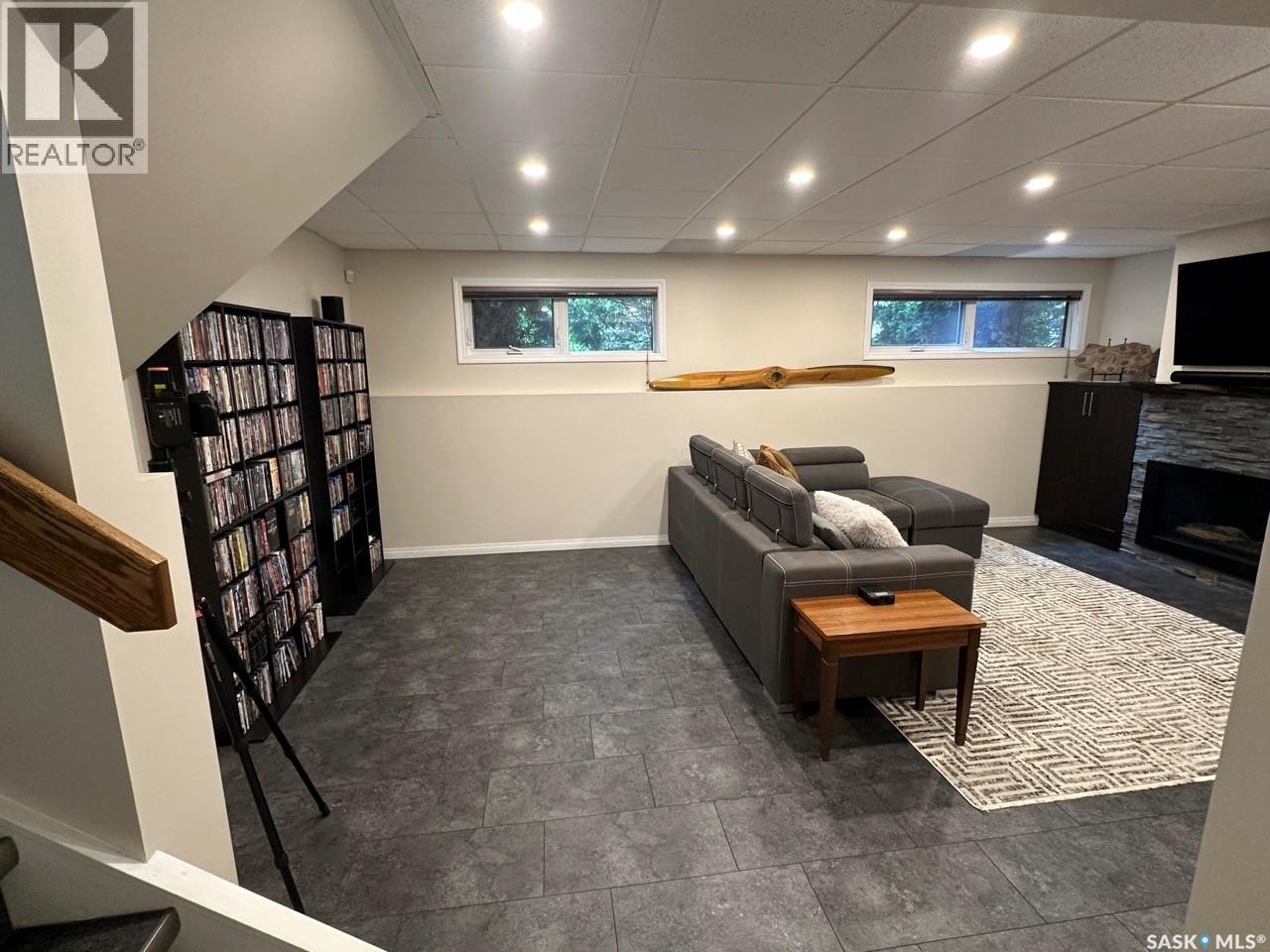 19 Sampson PLACE - 20